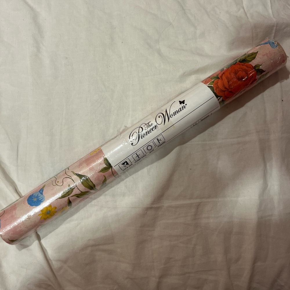 The Pioneer Woman Sweet Rose Floral Peel And Stick Wallpaper